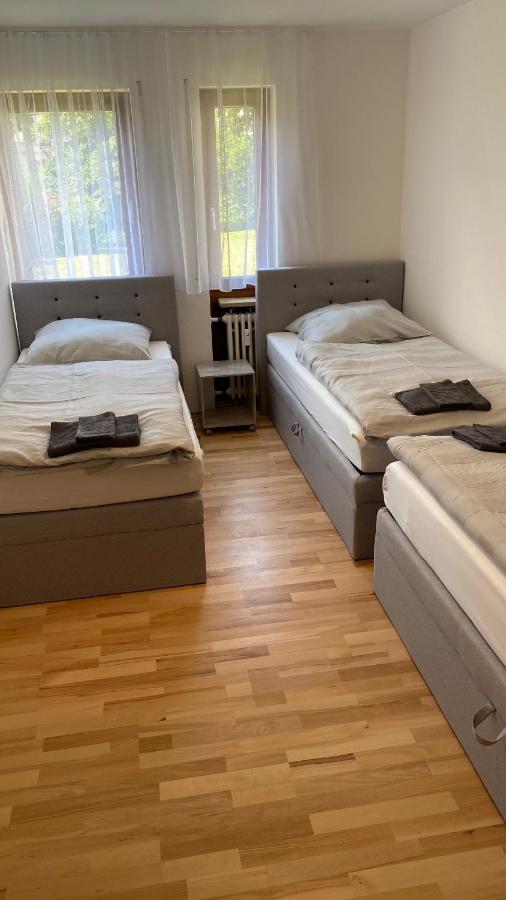 Outlet Holiday Home Metzingen  Kültér fotó